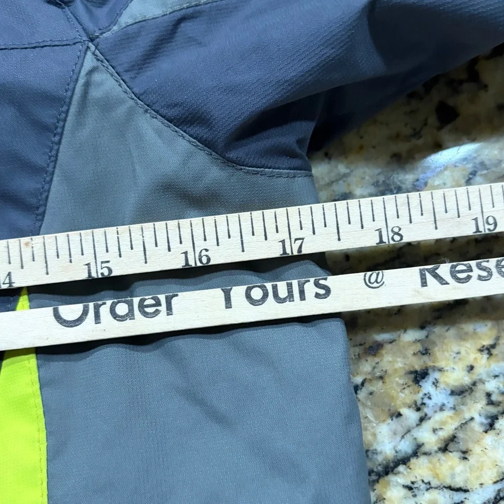 LL Bean Kids Gray Neon Green Hooded Rain Jacket Size L 6X/7 Colorblock Shell